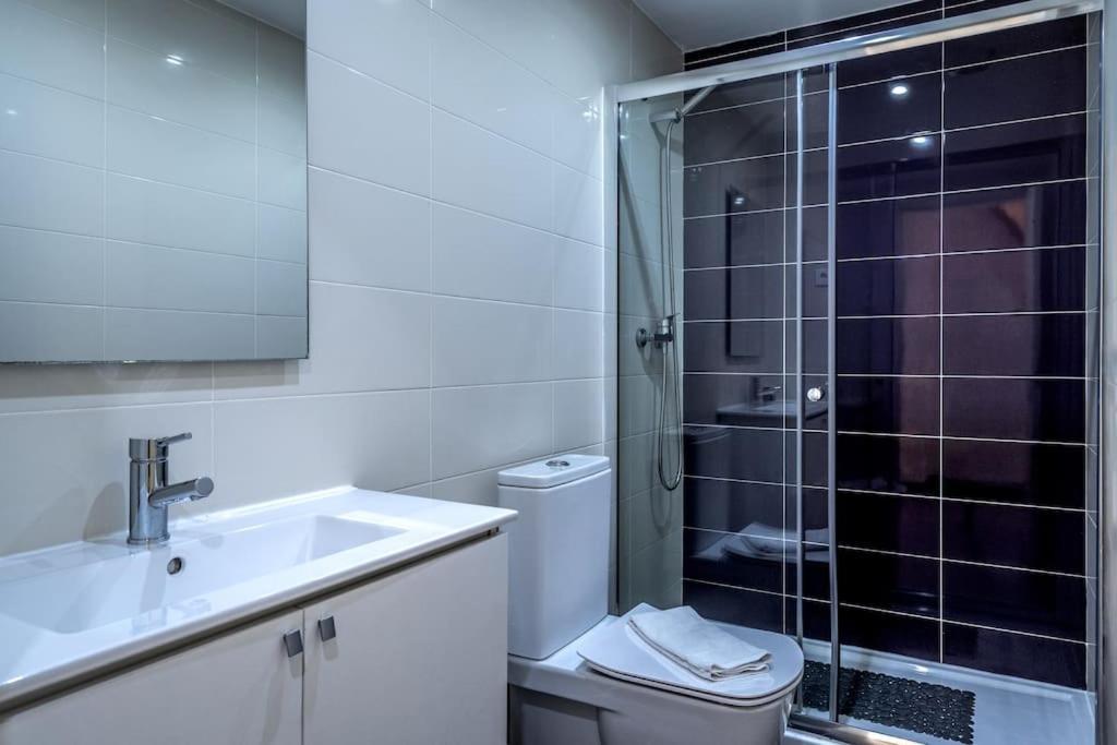Cozy Ground Floor Studio With Ac And Loft Bedroom Lisbona Esterno foto